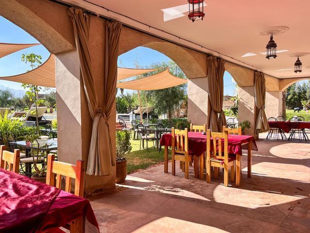 לינה וארוחת בוקר Wawizelte Les Jardins D Amizmiz 6 Piscines מראה חיצוני תמונה