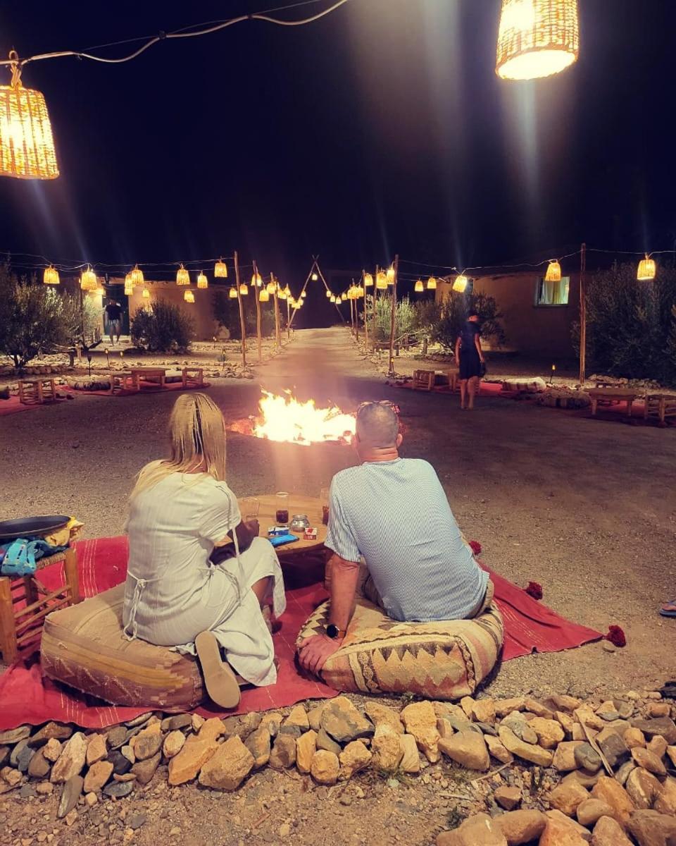 לינה וארוחת בוקר Wawizelte Les Jardins D Amizmiz 6 Piscines מראה חיצוני תמונה