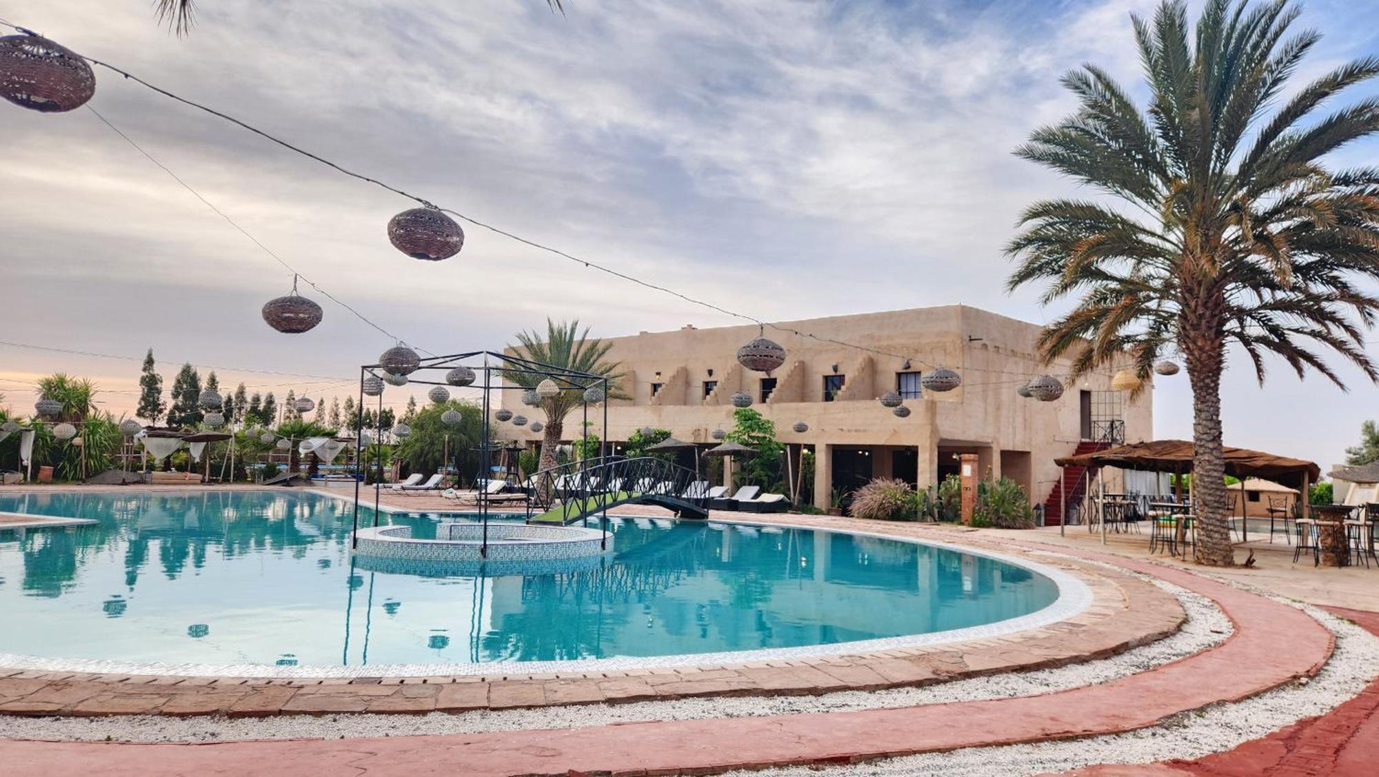לינה וארוחת בוקר Wawizelte Les Jardins D Amizmiz 6 Piscines מראה חיצוני תמונה
